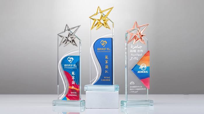 Trophy Awards & Mementos